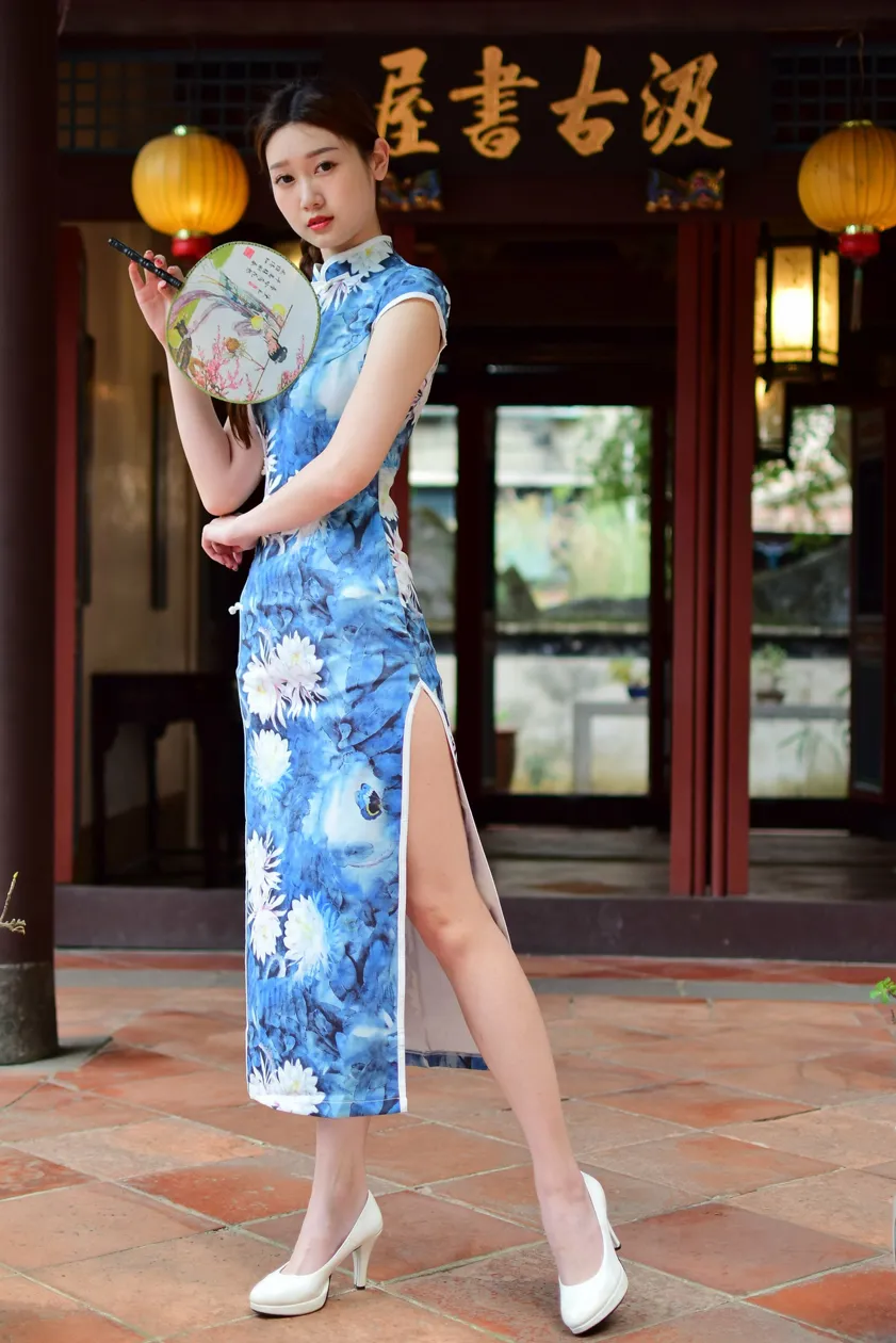 [Mzsock] NO.174 USD High-cut long cheongsam with white high heels and beautiful legs street photography#[105P]-5