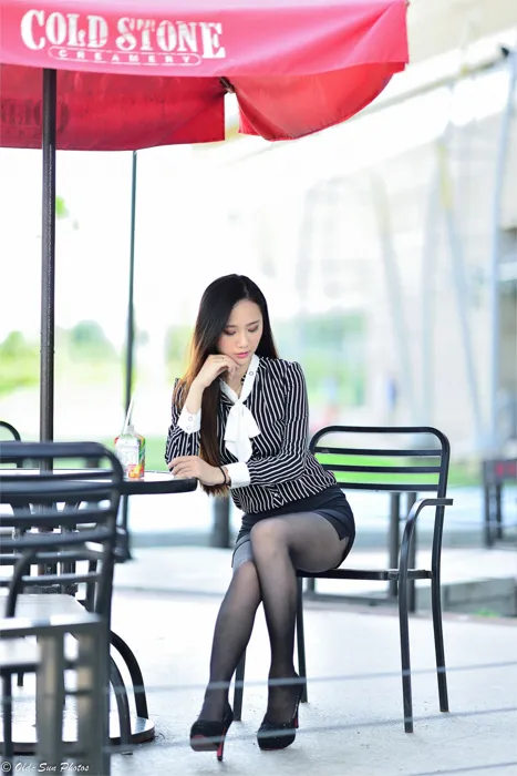 [Mzsock] NO.026 Beautiful model Xiaomi’s new secretary black silk professional attire street photography#[50P]-35