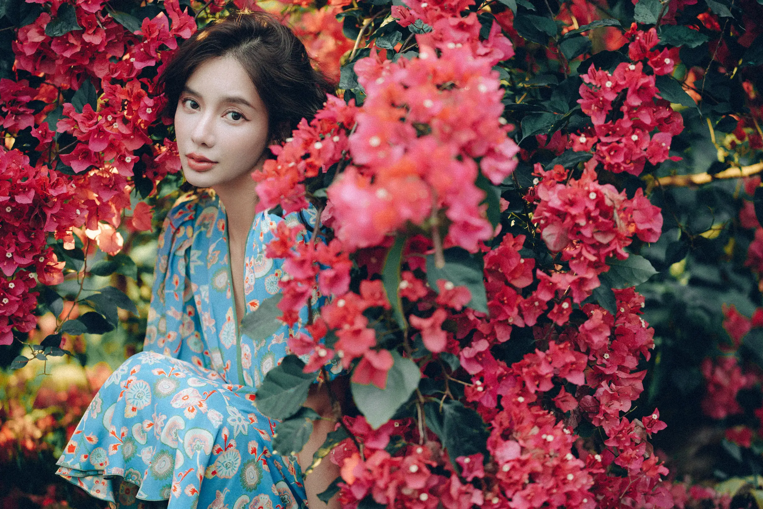 [YITUYU] 2022.06.25 Vol.1282 – Glowing hair, the goddess under the bougainvillea waterfall Classmate Shuwen#[55P]-10